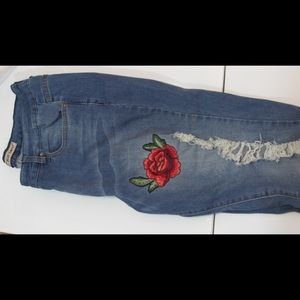 FULL EMBROIDERED ROSE BLUE JEANS